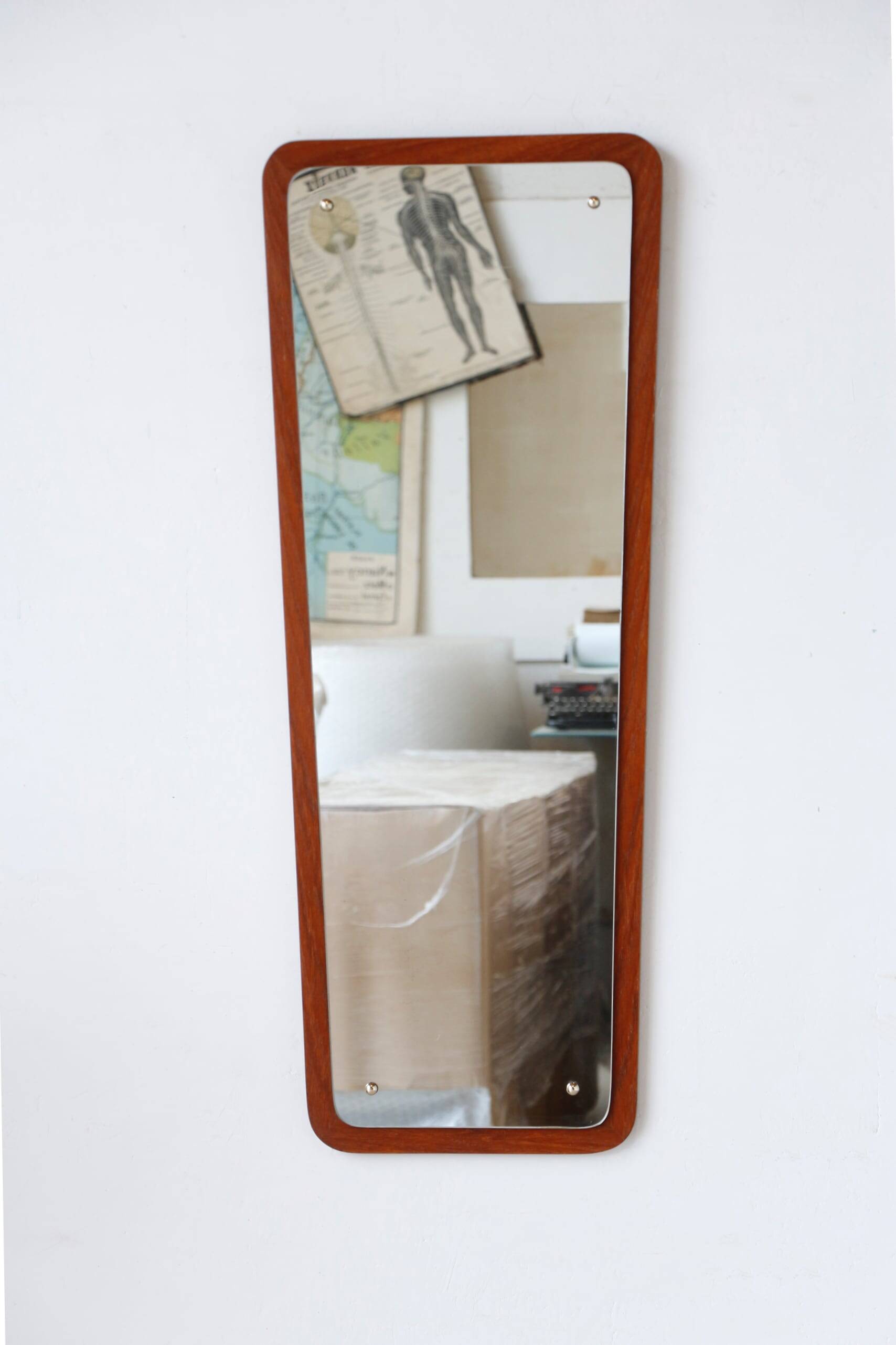 Miroir scandinave vintage en teck – Années 60