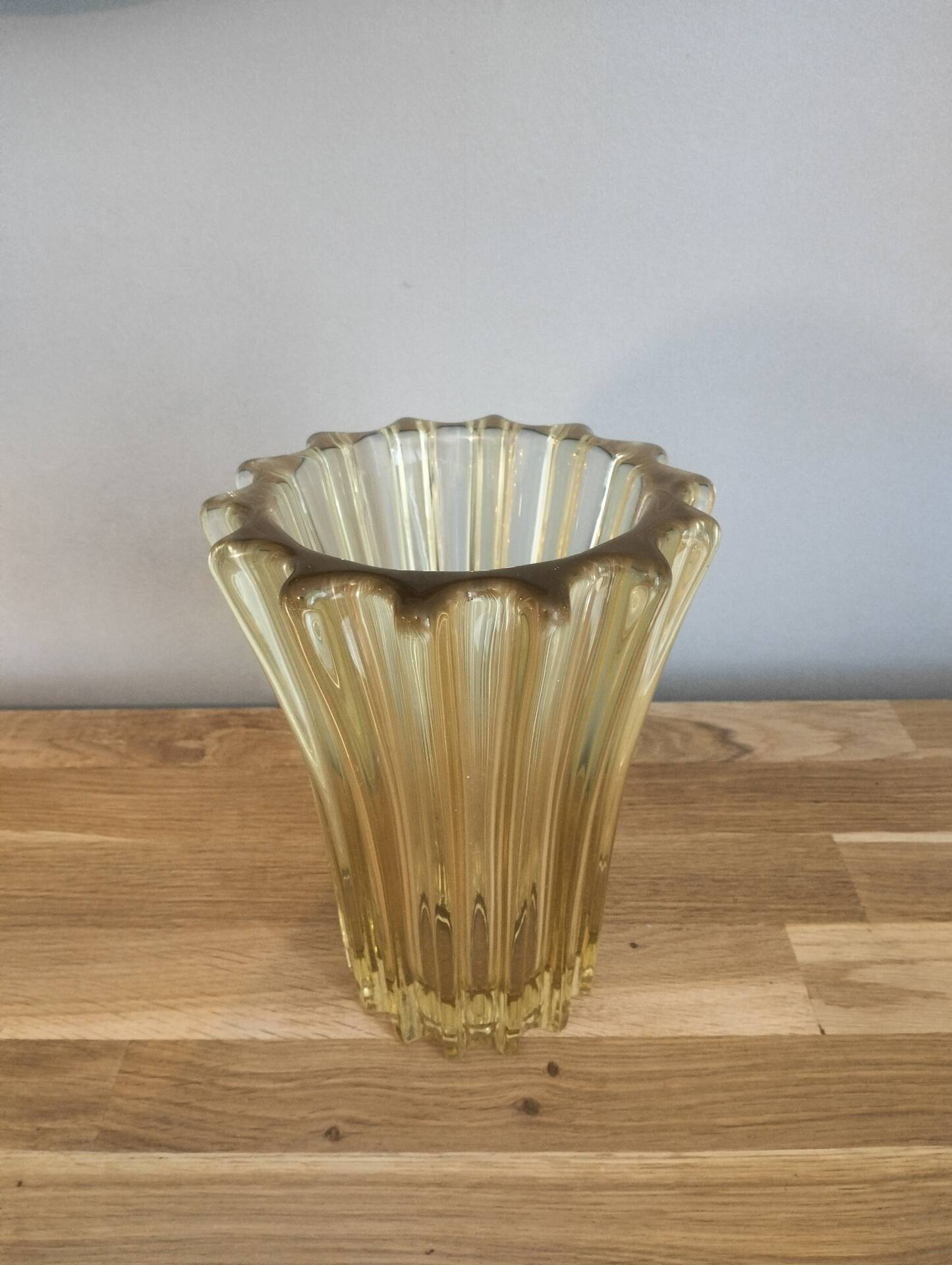 Art Deco vase by Pierre d'Avesn, ribbed amber glass, 1930s