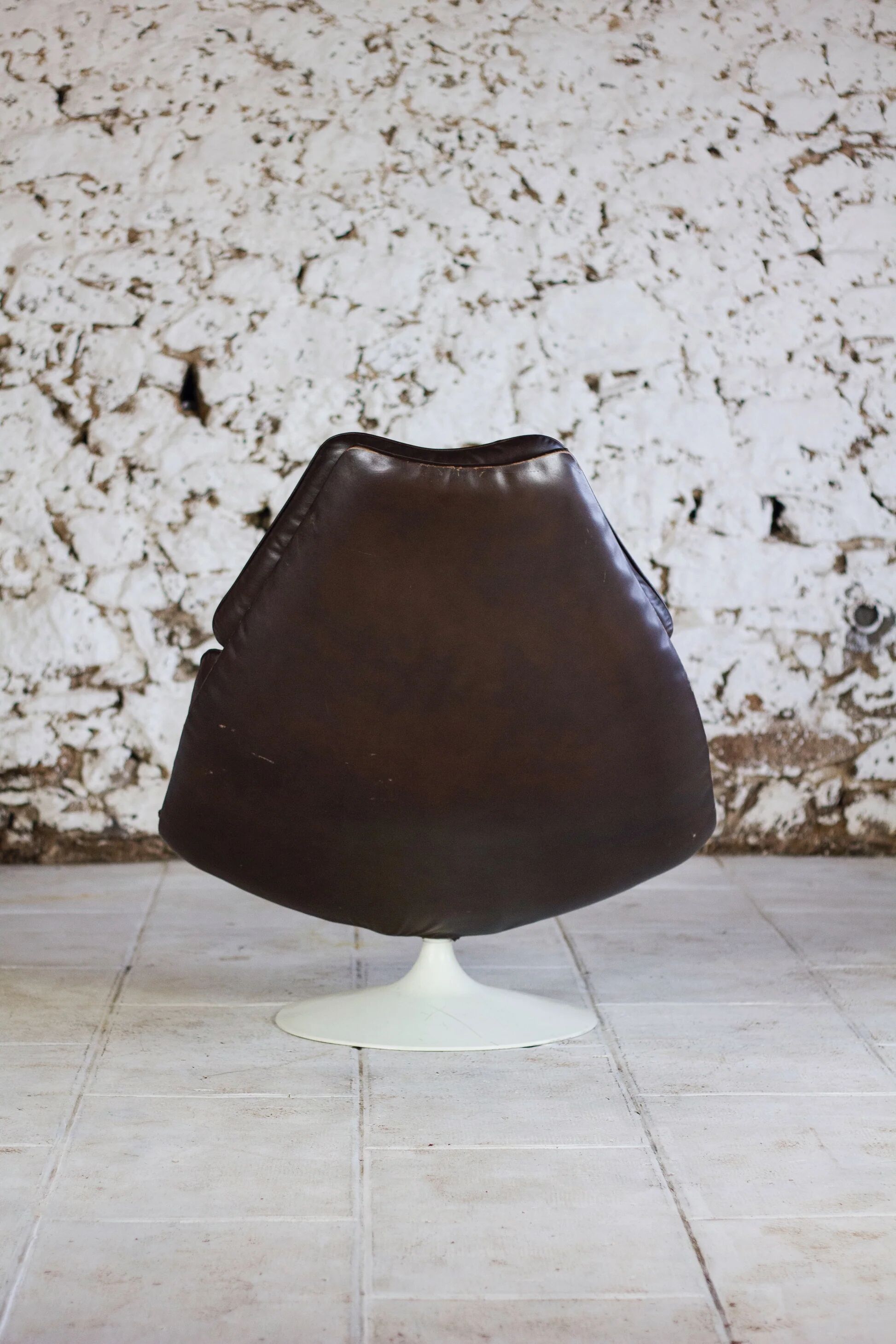 F588 armchair in leather by Geoffrey Harcourt for Artifort, 1960