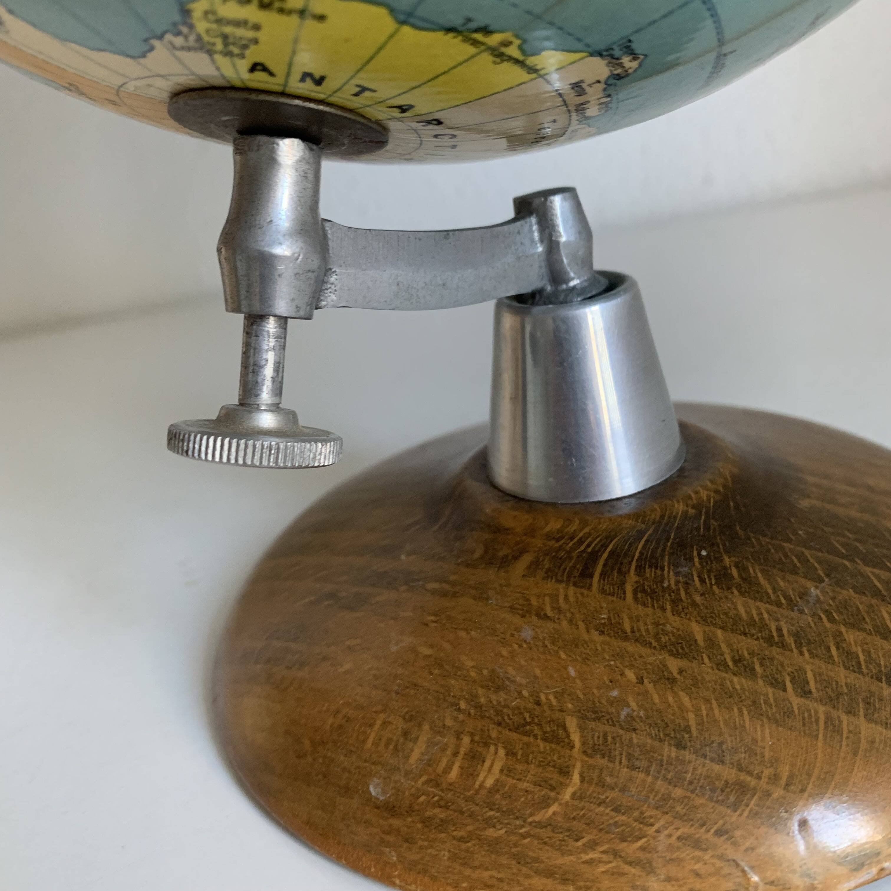 Globe terrestre vintage 1960 Girard et Barrère bois mappemonde - 29 cm
