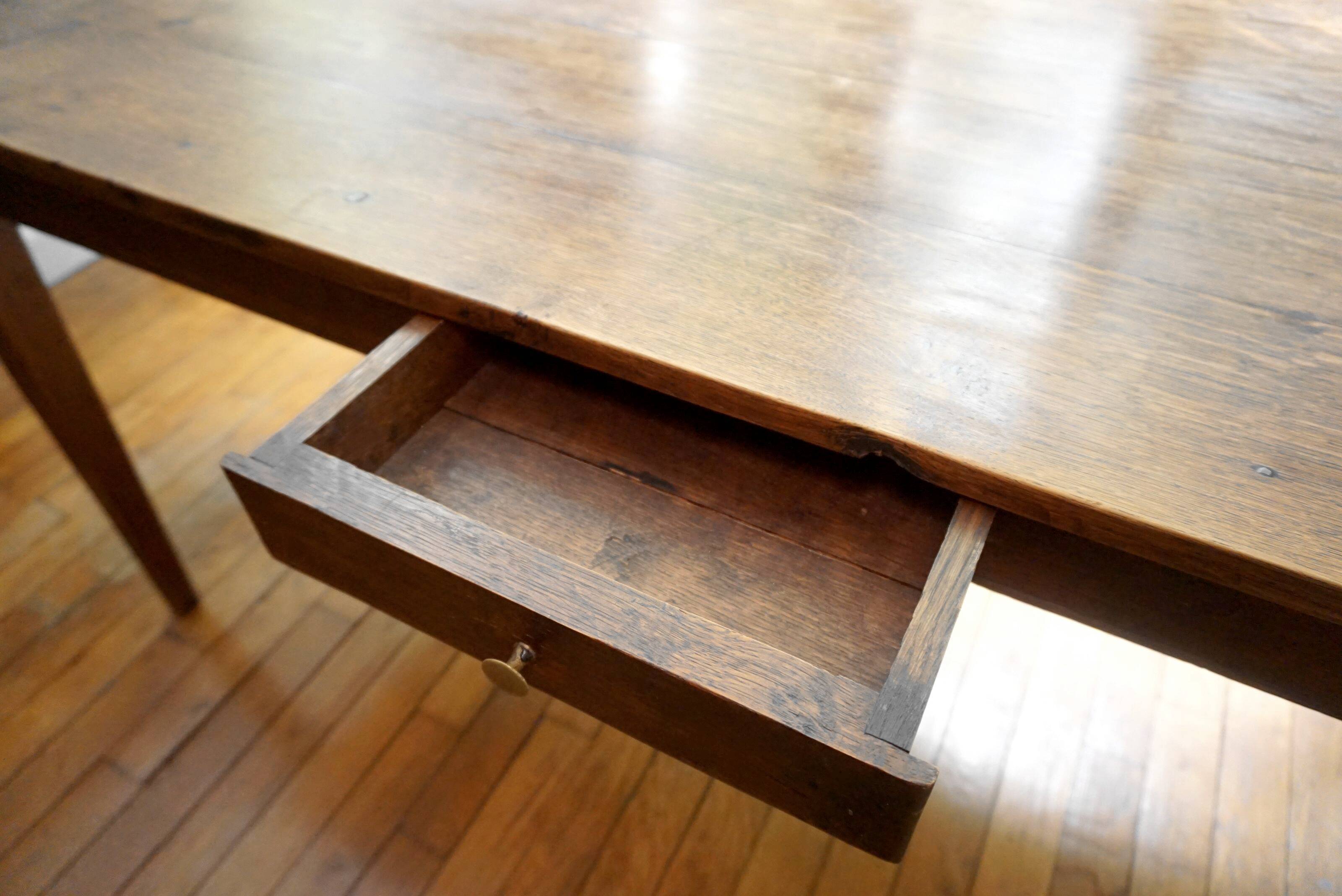 Farm table in oak with 1 drawer