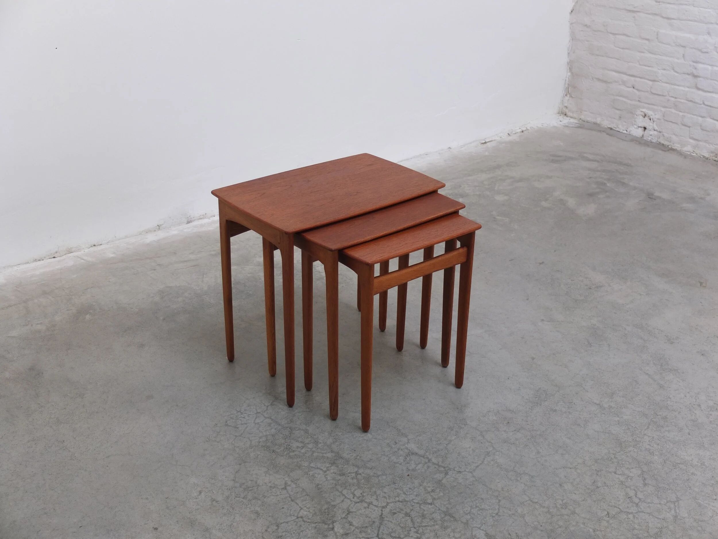 Nesting tables in teak & oak by Svend Åge Madsen, 1960s