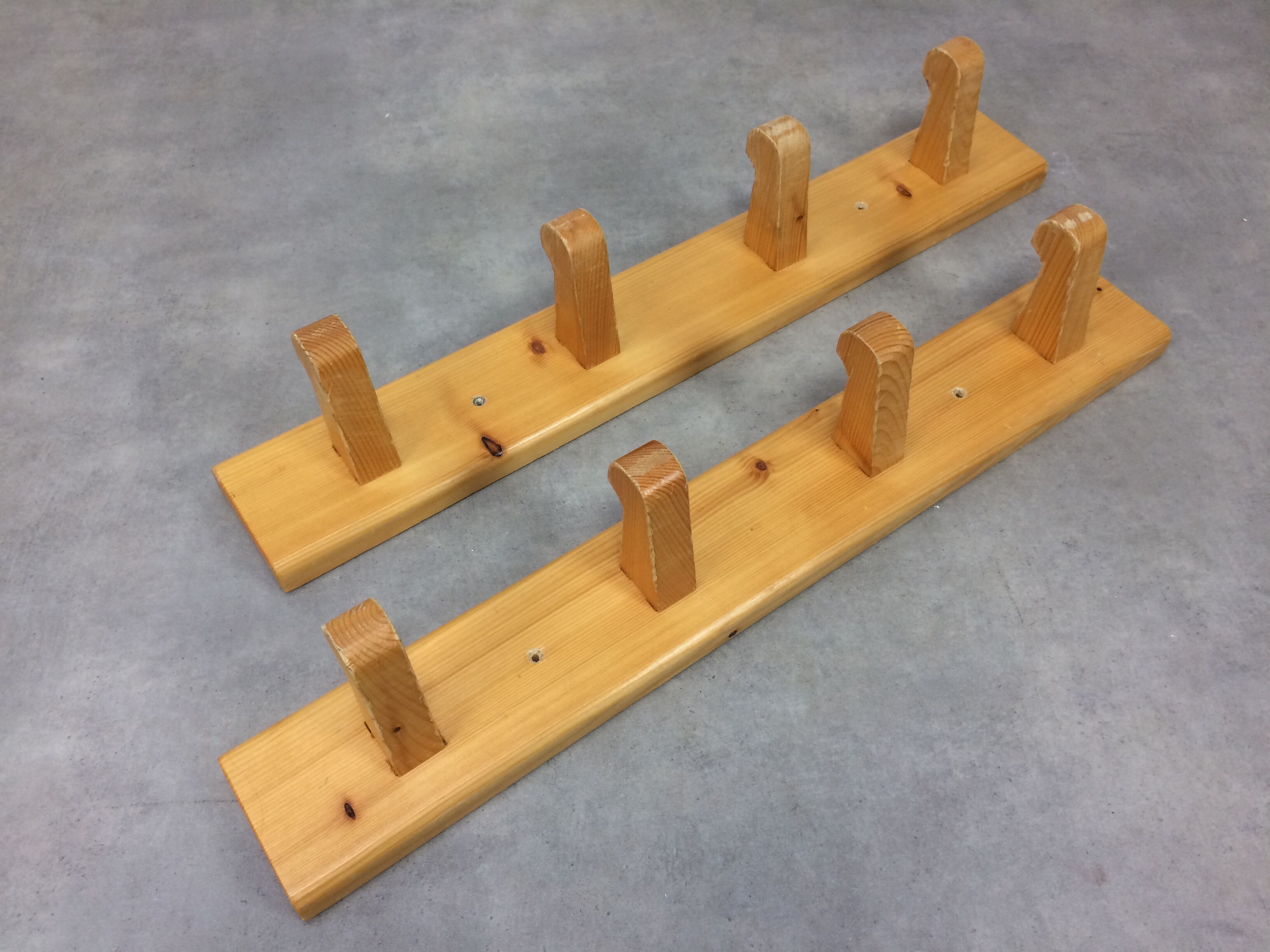 2 pine wall coat racks 4 hooks, chalet decoration