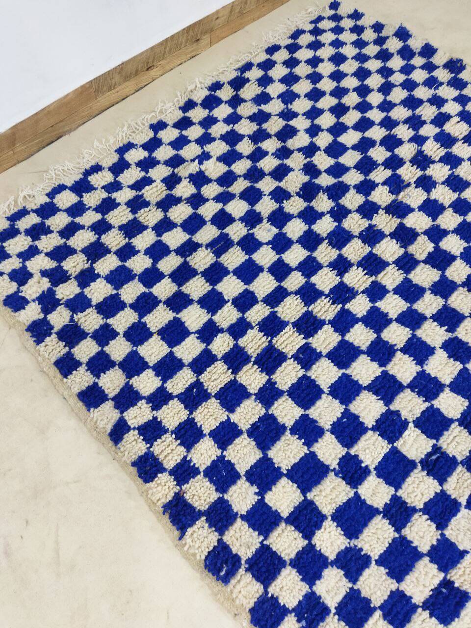 Handmade Moroccan Berber rug 300 x 170 cm