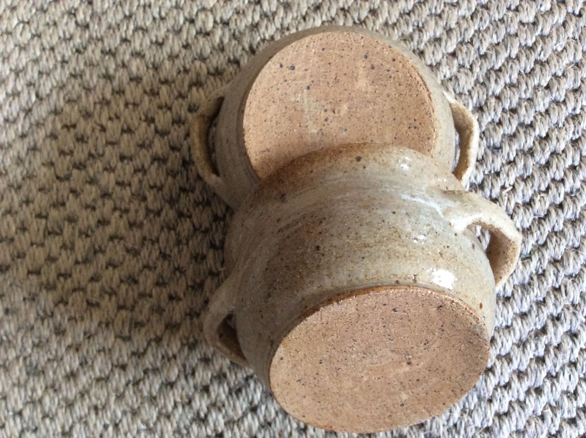 Set of 2 sandstone bowls