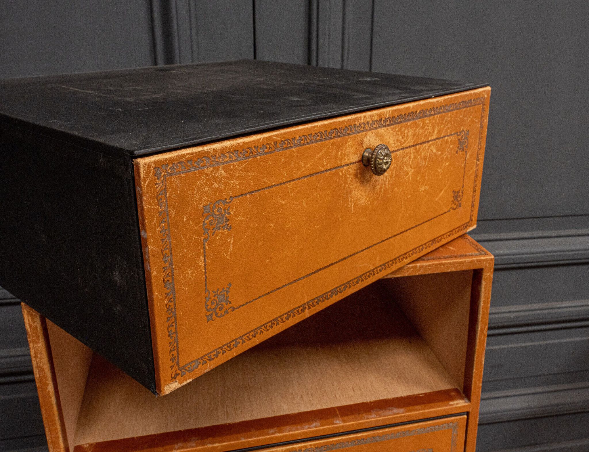 Furniture Cardboard chiffonnier leather patina fawn struck with iron 5 drawers