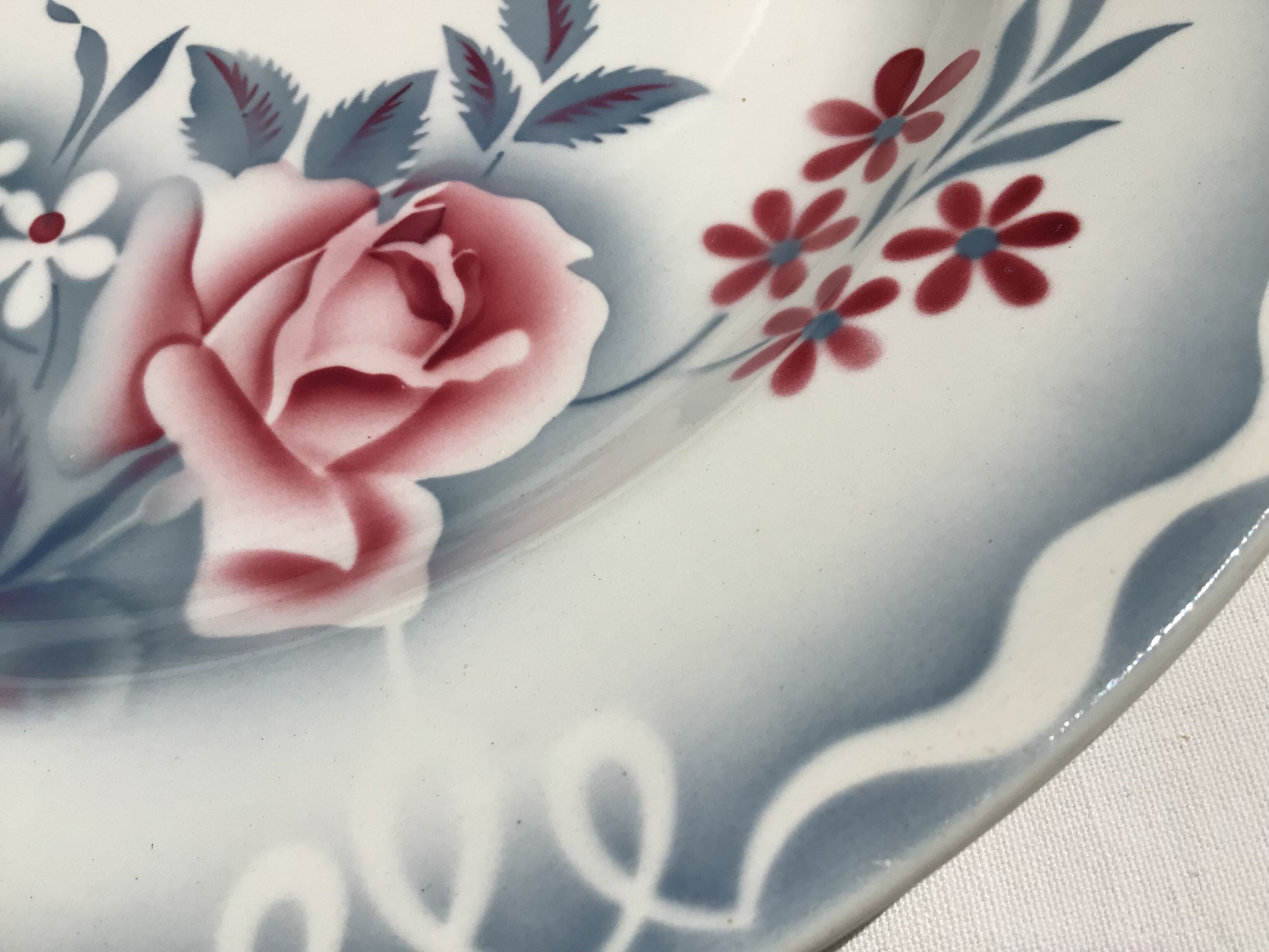 Flat Digoin model Olga gray and pink diameter 30cm