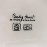 Series of 6 mismatched dessert plates.