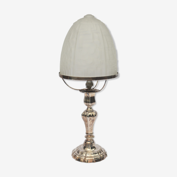 Art Deco lamp in molded glass and silver metal