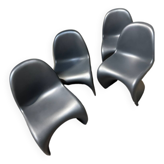 4 matt black Panton chairs by Vitra