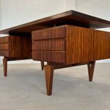 Bureau de direction en palissandre par Illum Wikkelsø, années 1970.