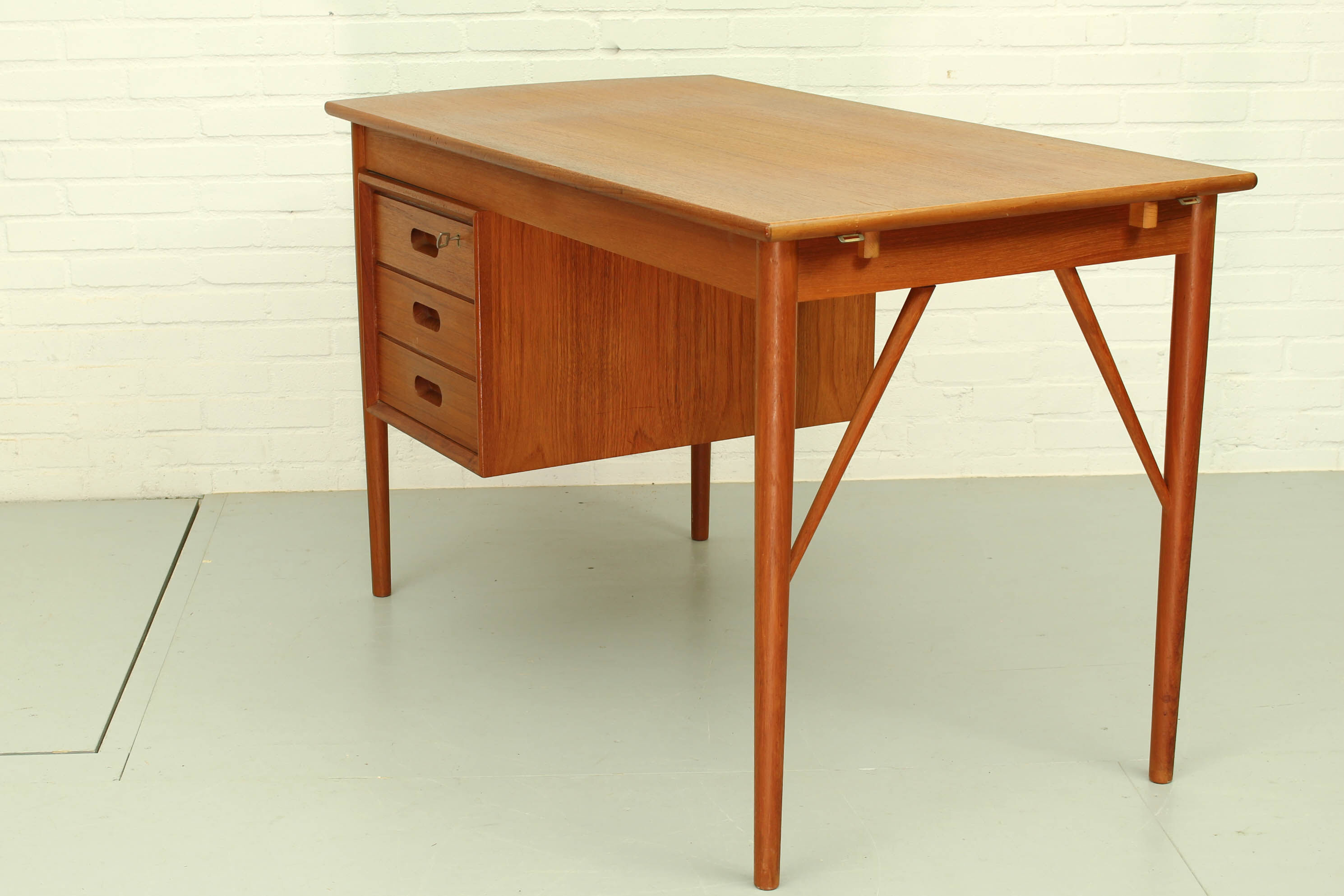 Drop leaf desk by Erik Buch for Oddense Maskinsnedkeri AS, 1960s