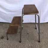Stepladder walking feet