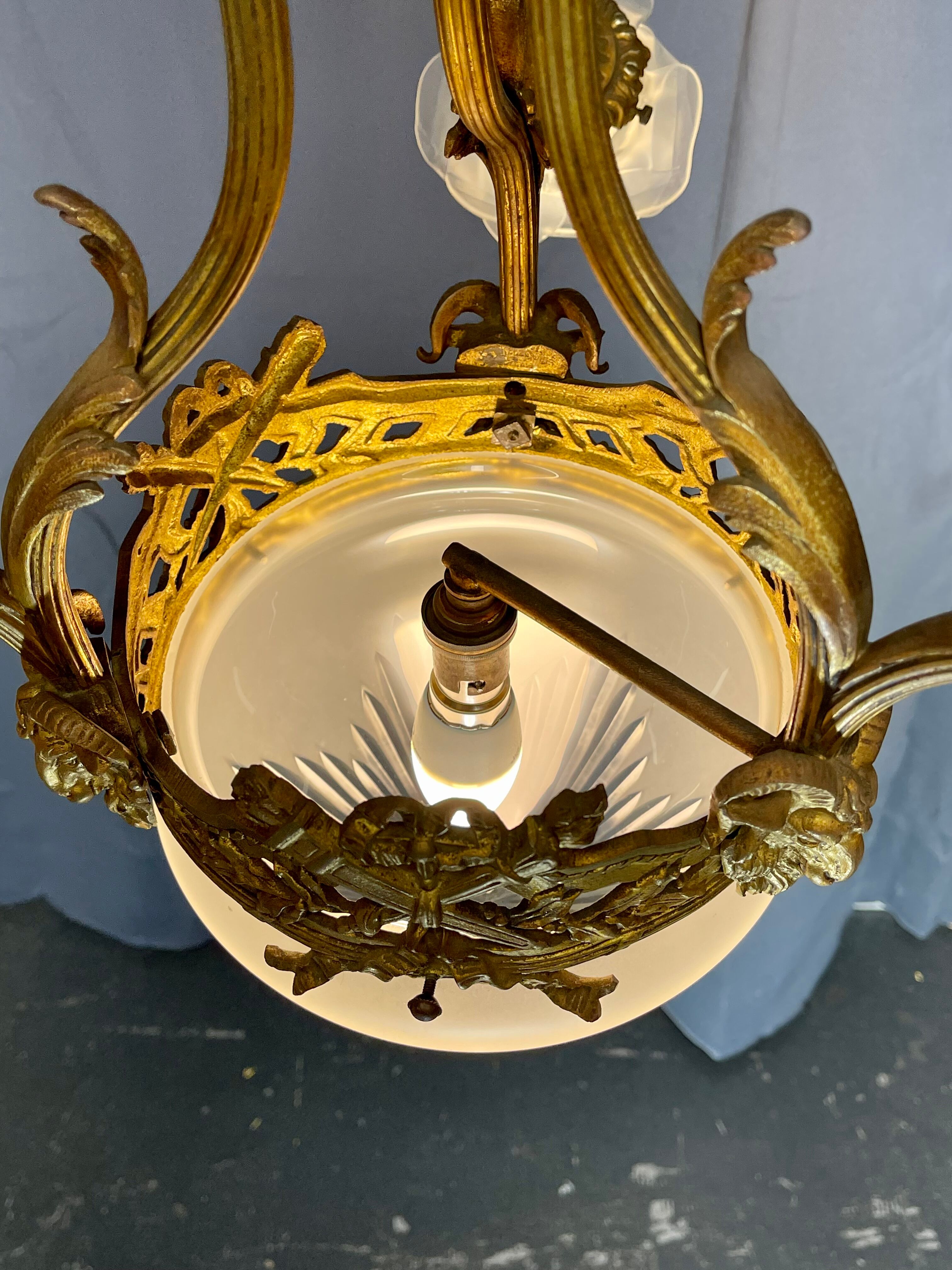 Bronze chandelier Napoleon III period very good condition