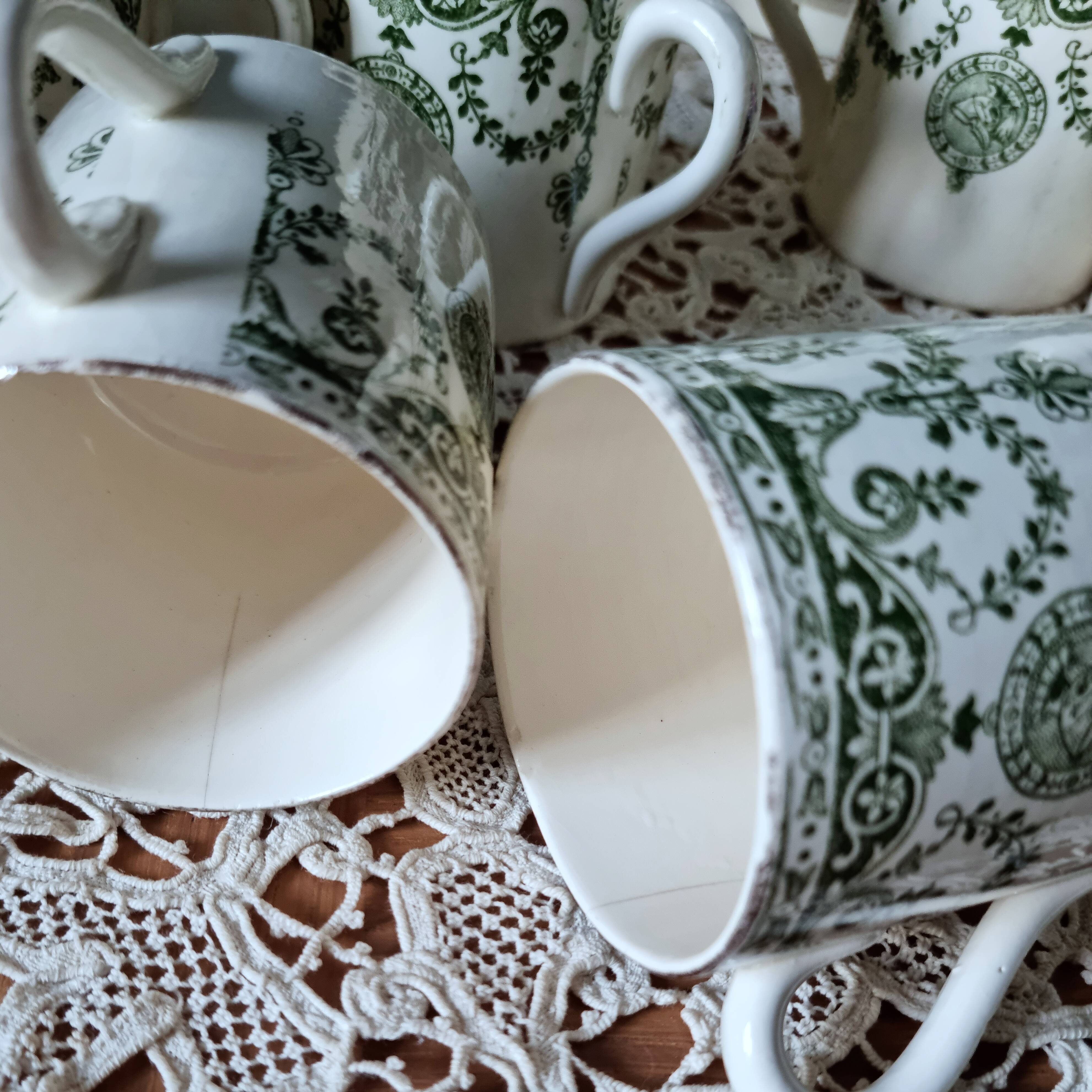 Set of 8 cups Empire de Badonviller