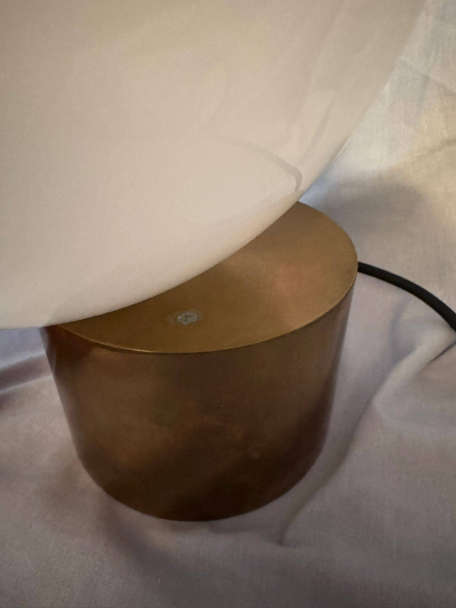 Table lamp Michael Anastassiades Tip of the Tongue