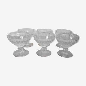 6 vintage moulded glass cups