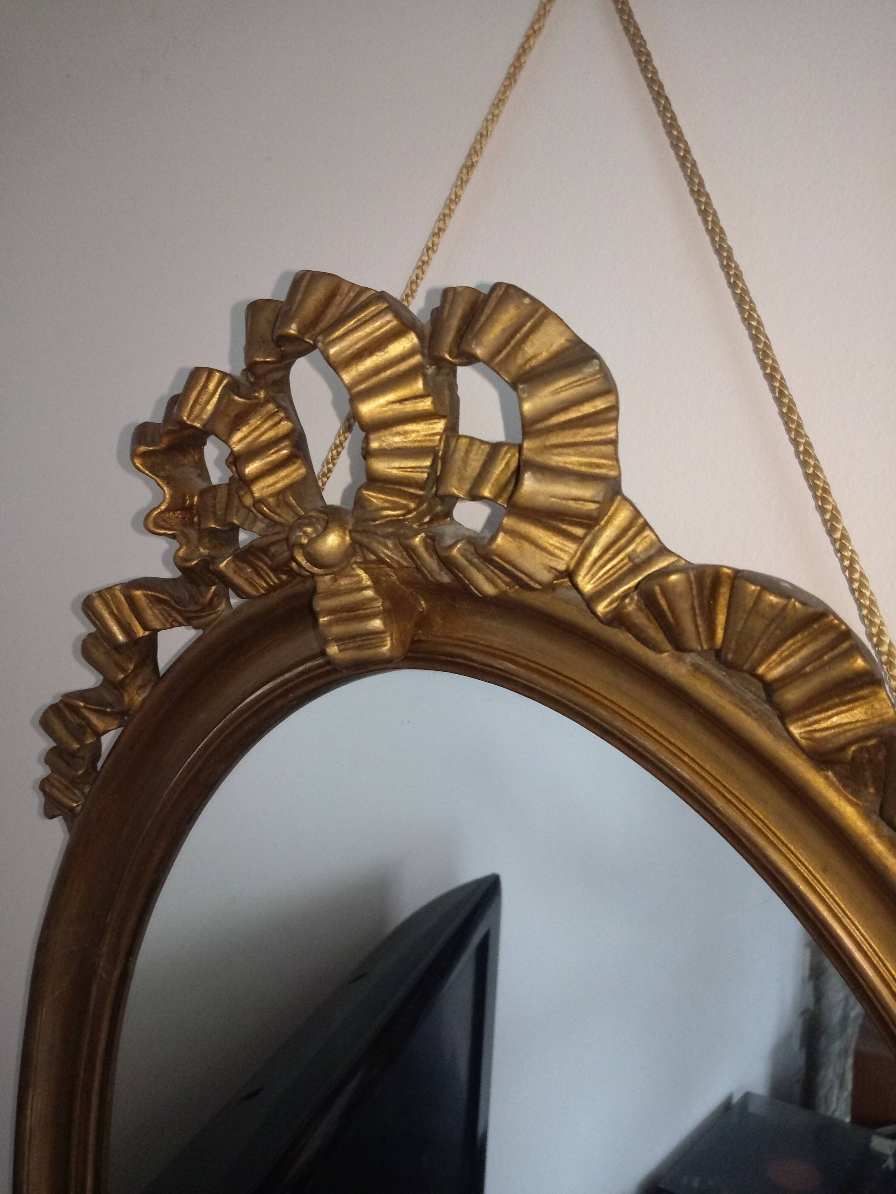 Oval mirror Louis XVI style