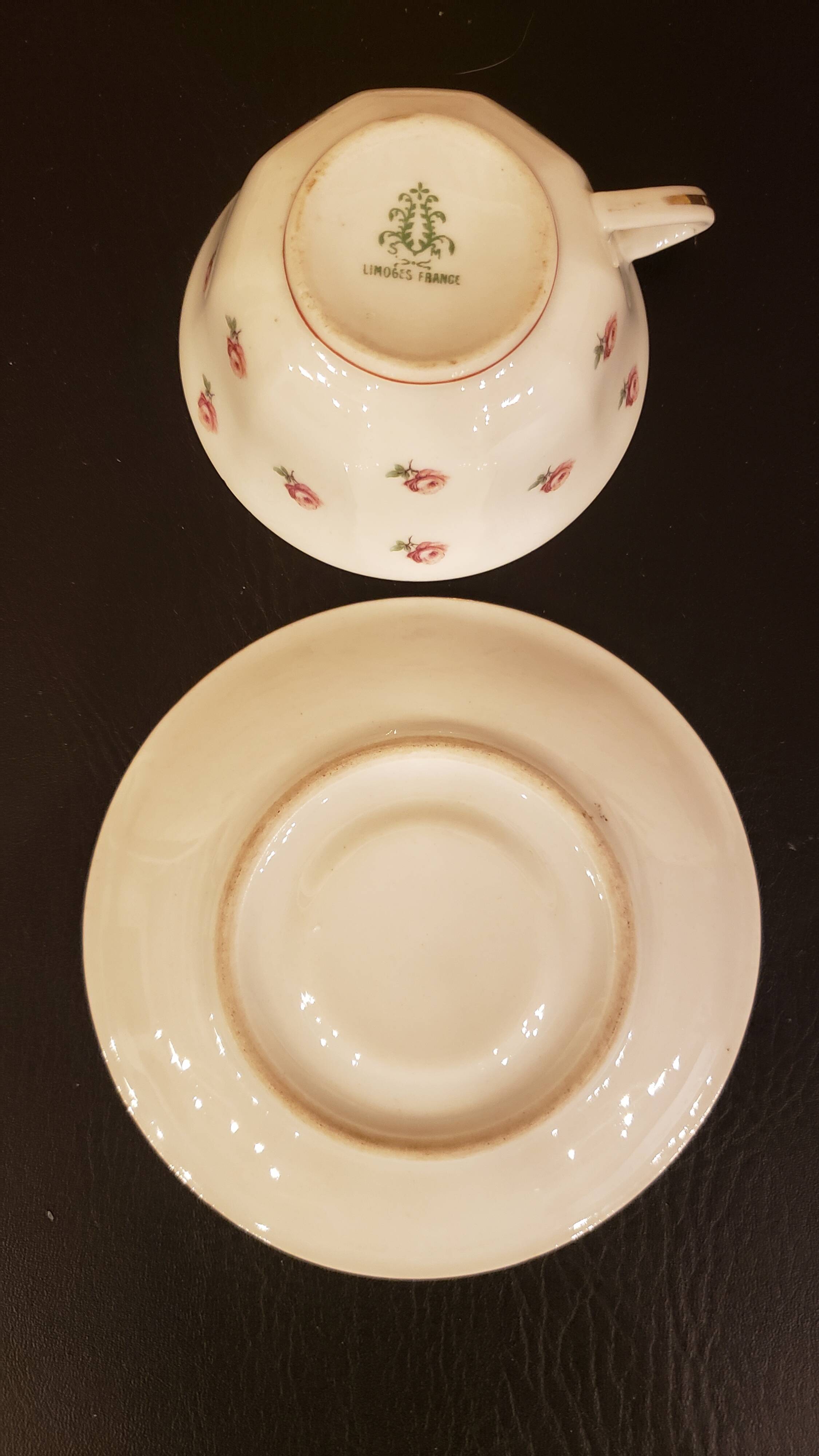Set of 8 Limoges porcelain cups and 12 saucers