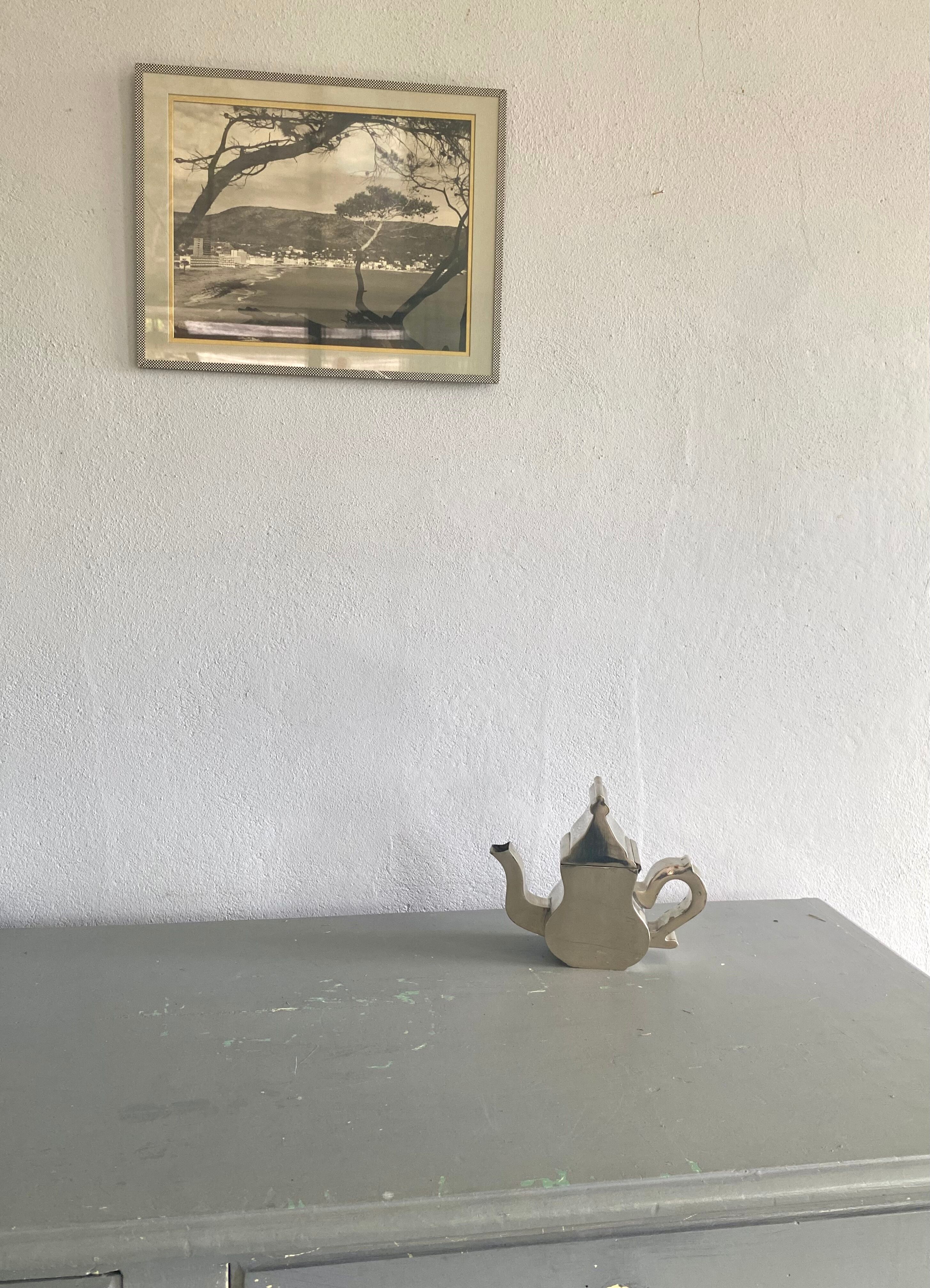Bildi teapot d in Younès Duret, design