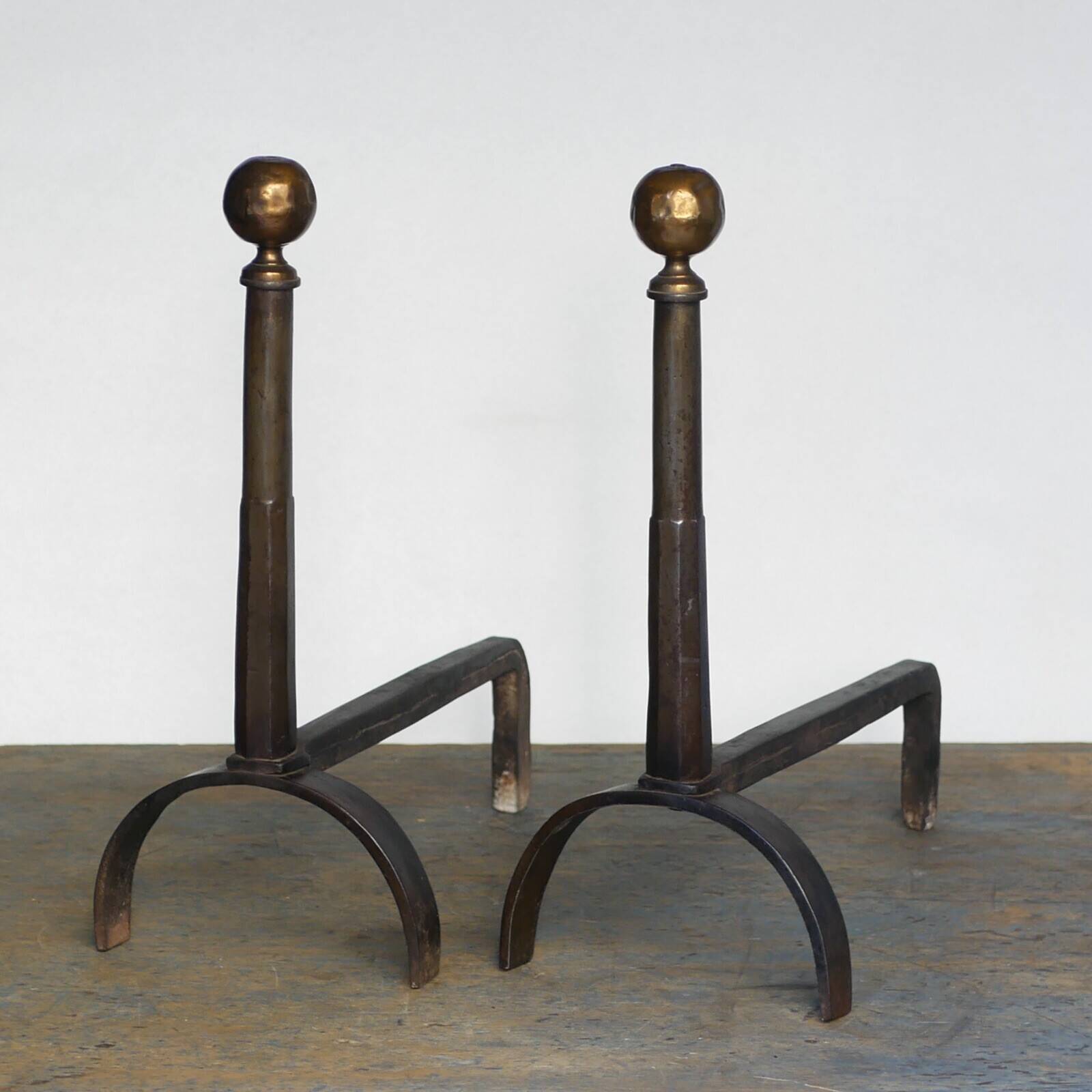 Monumental chenets for fireplace - Italian production - Minimalist design