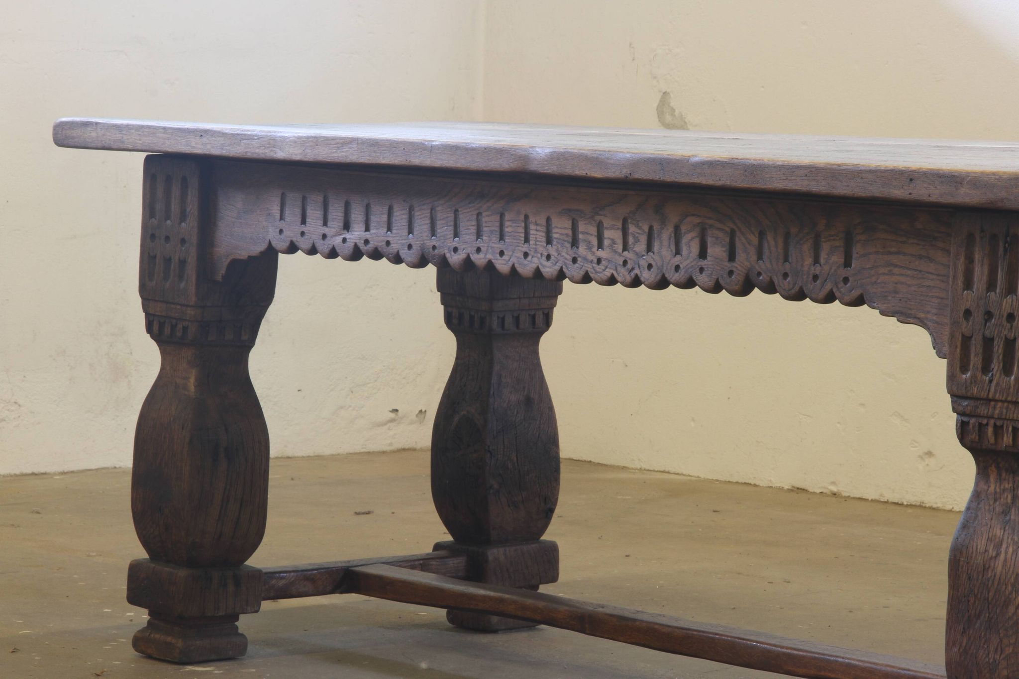 Large 17th century Jacobean style Baroque Farmhouse Refectory Table – Early