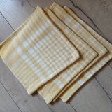 4 large vintage napkins