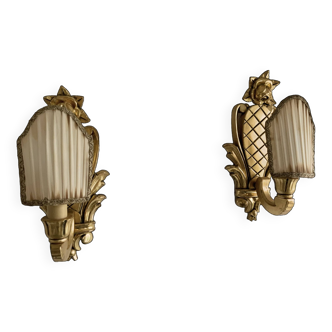 Mid 20th century Set of two gilded wooden rococo style wall plaque lights