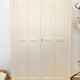Armoire parisienne