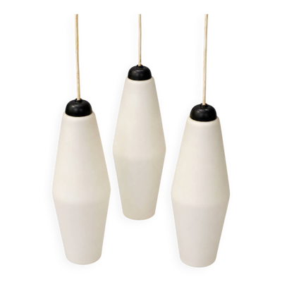 Ensemble de 3 lampes suspendues vintage – Verre blanc mat et abat-jour noir