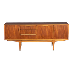 Enfilade jentique