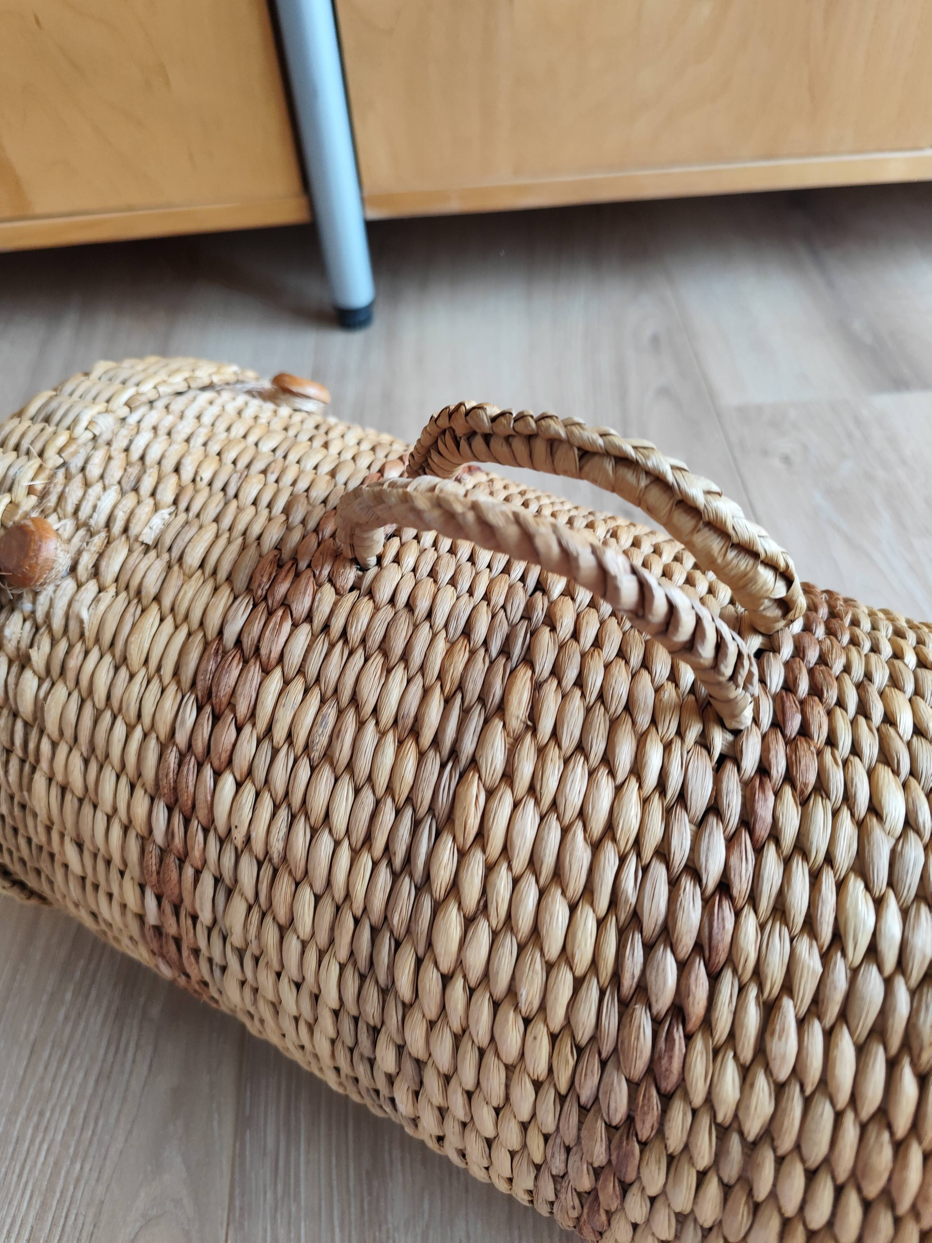 Vintage raffia wicker basket bowling bag