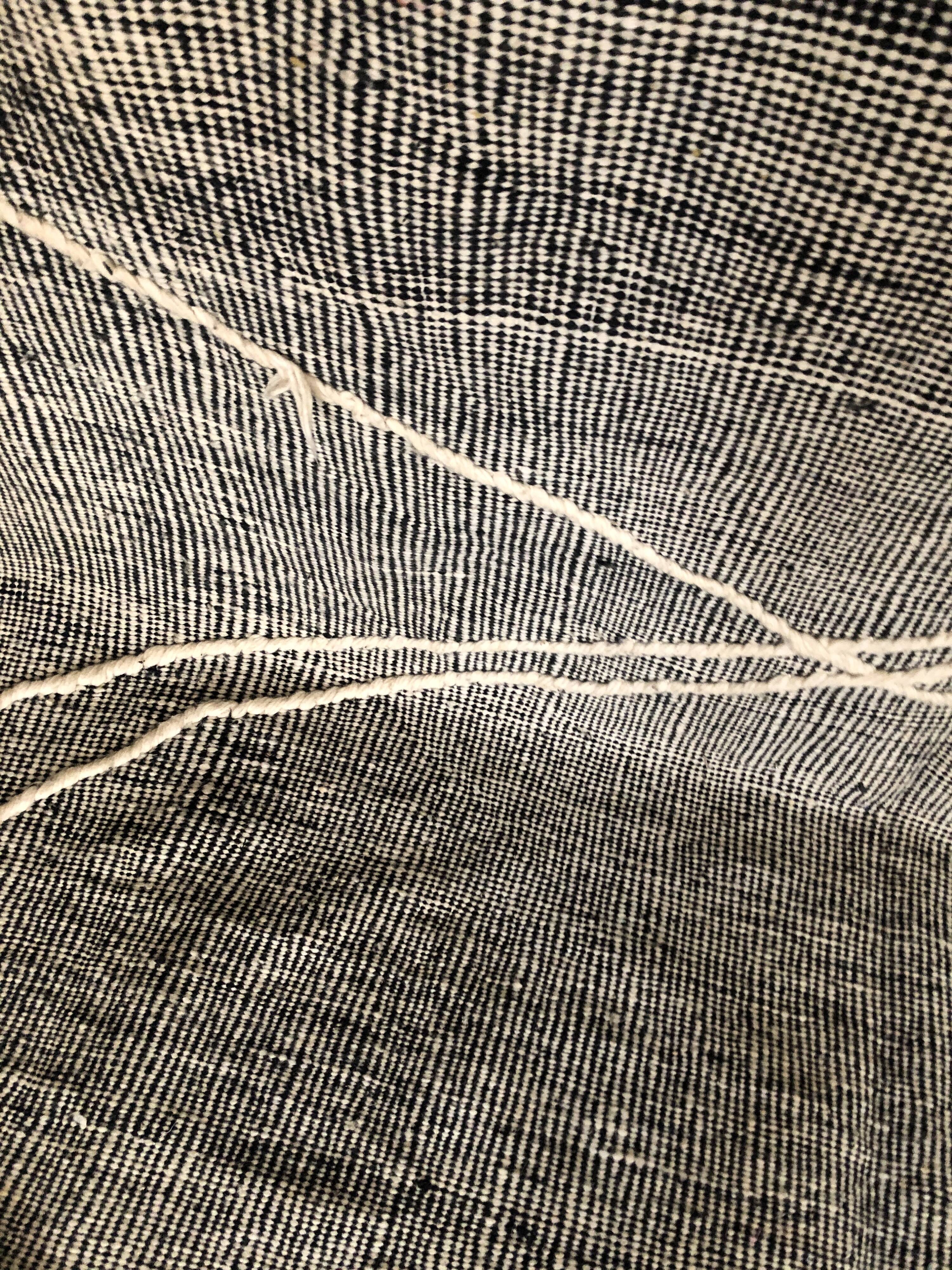 Moroccan Berber carpet Kilim Zanafi black and white 3,36X2.10m