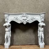 Del Torrione: Renaissance-style castle fireplace in painted plaster