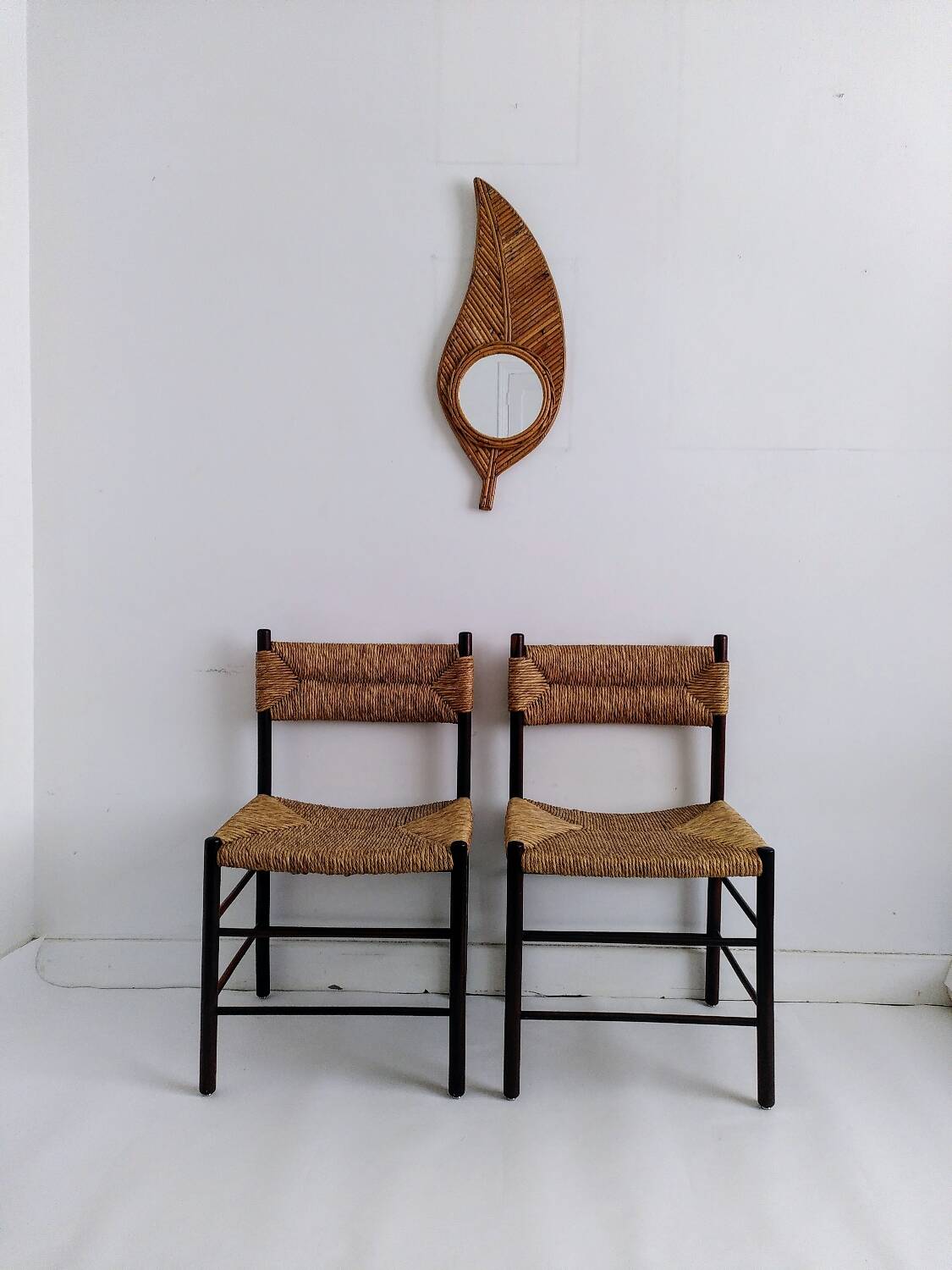Dordogne chairs, Robert Sentou