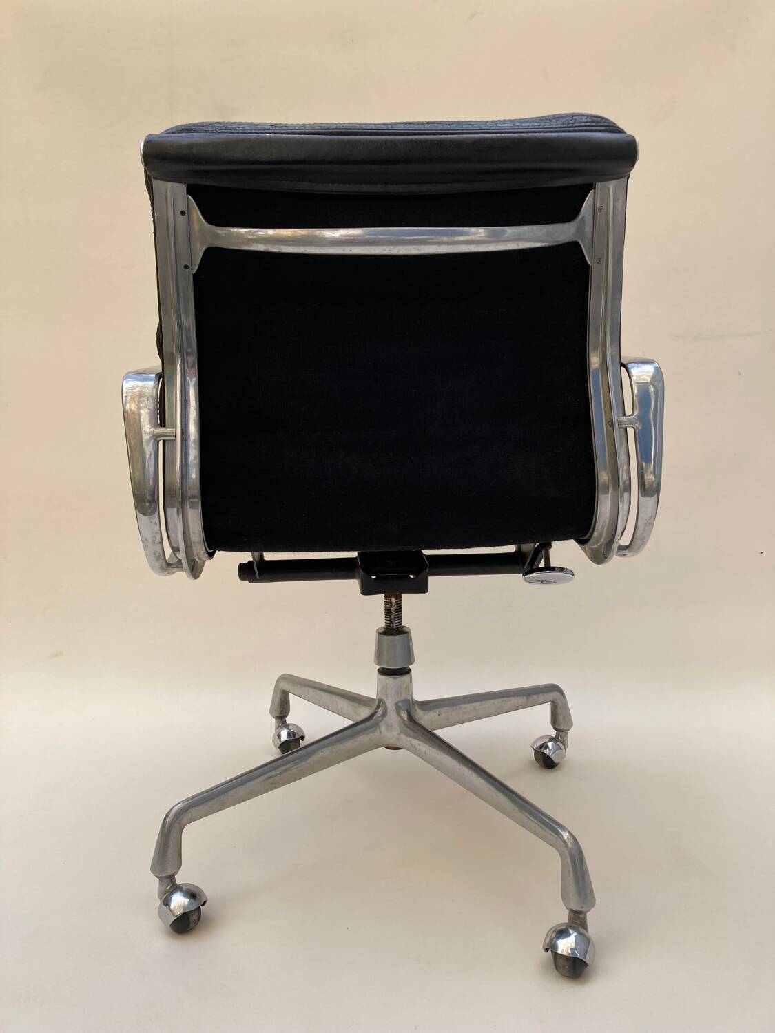 Charles eames EA 217 office chair