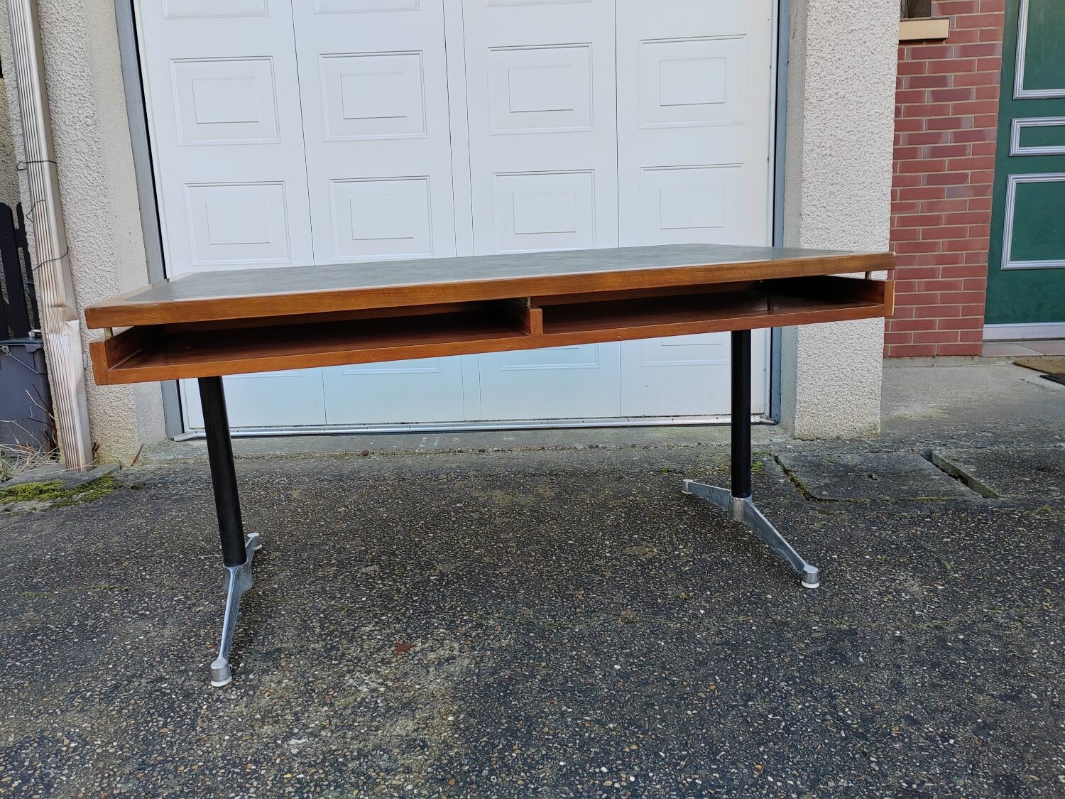 Herman Miller Eames and Eieimann desk