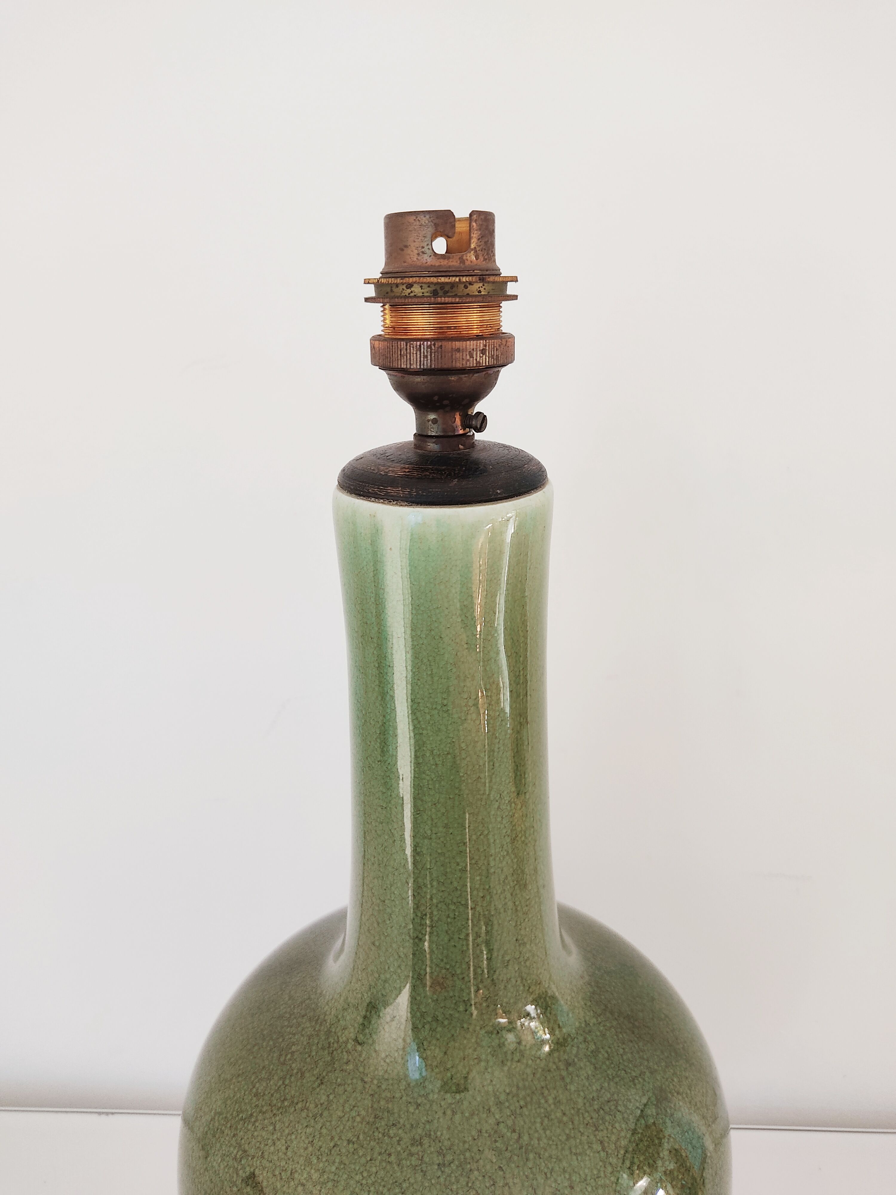 Green ceramic lamp foot