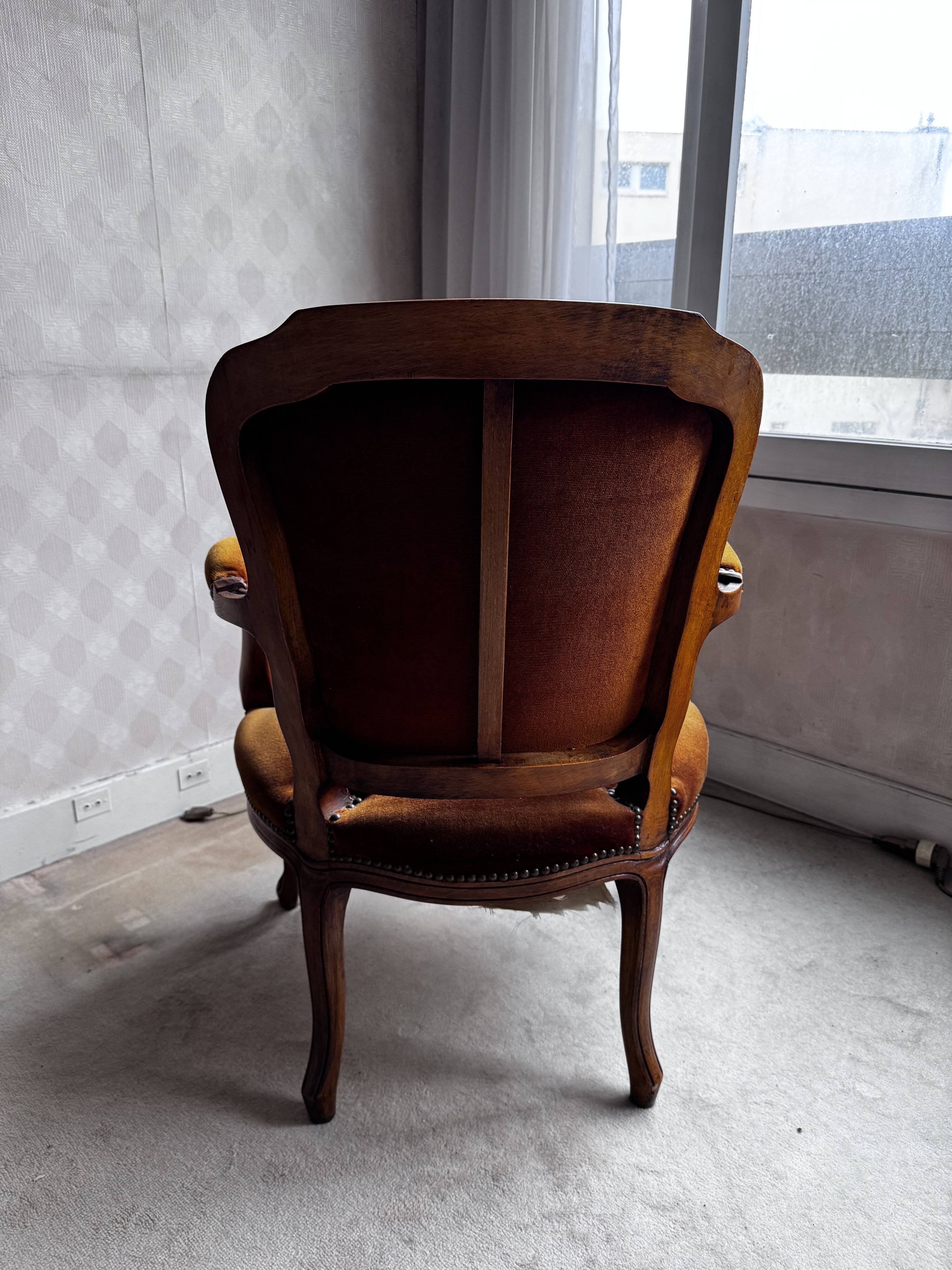 fauteuil crapaud style Louis XV