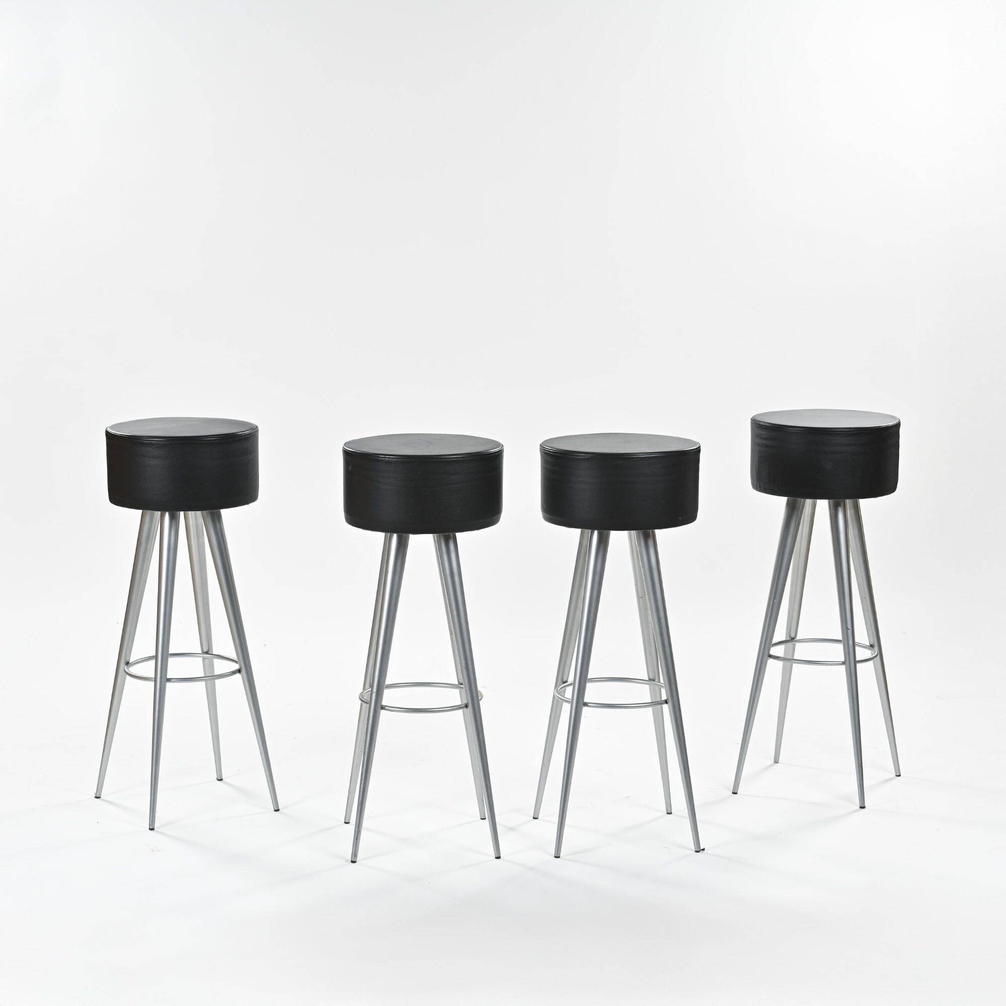 Suite de quatre tabourets modèle Golia par Maurizio Peregalli