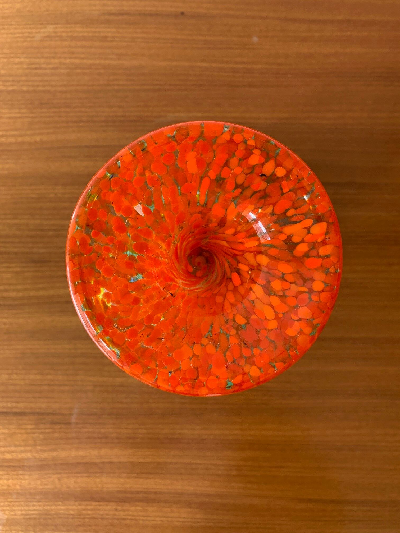 Vase face glassware polichrome