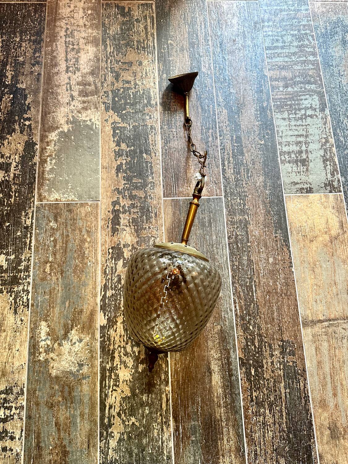 Diamond tip ball chandelier