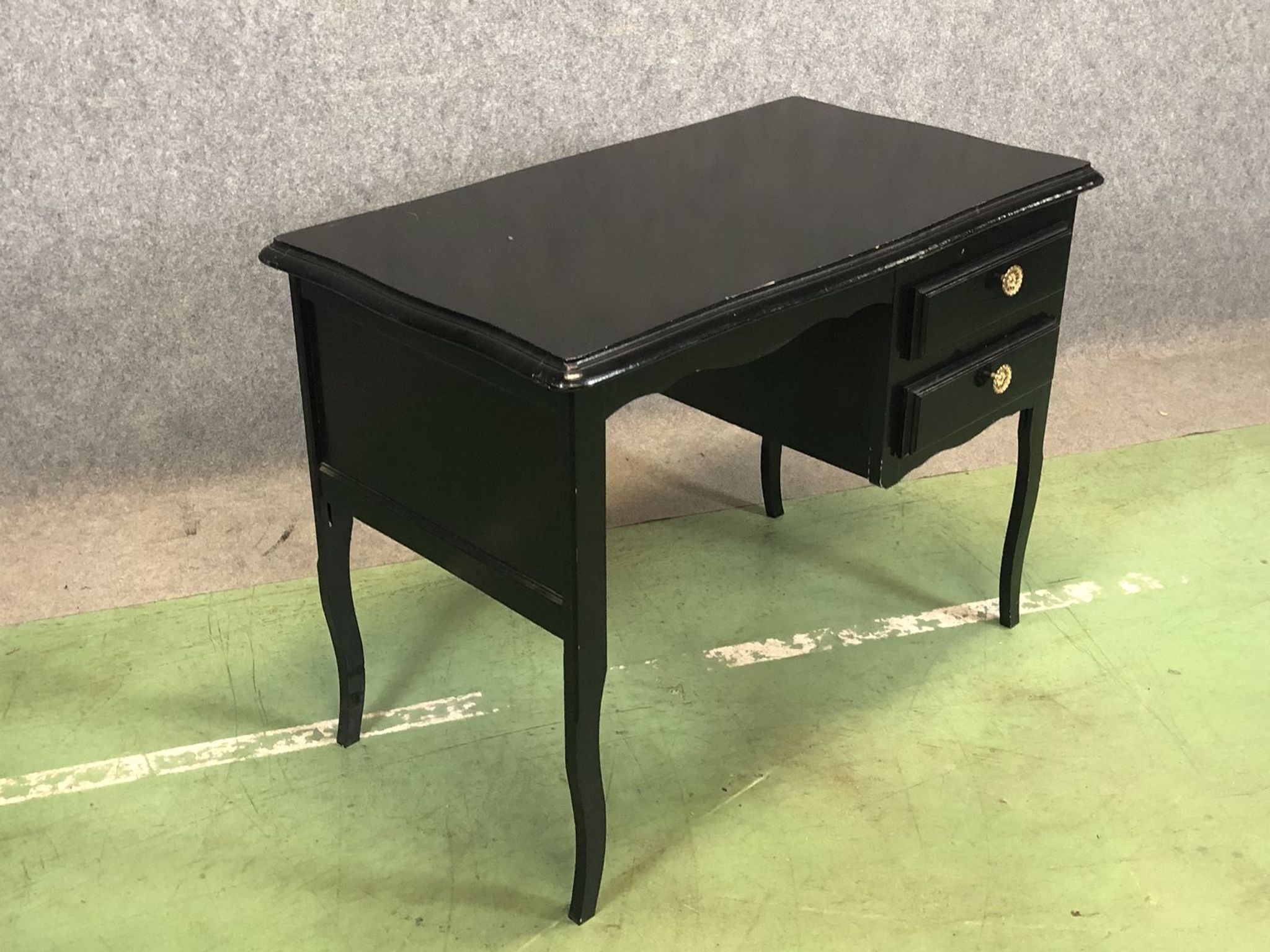 Desk 60