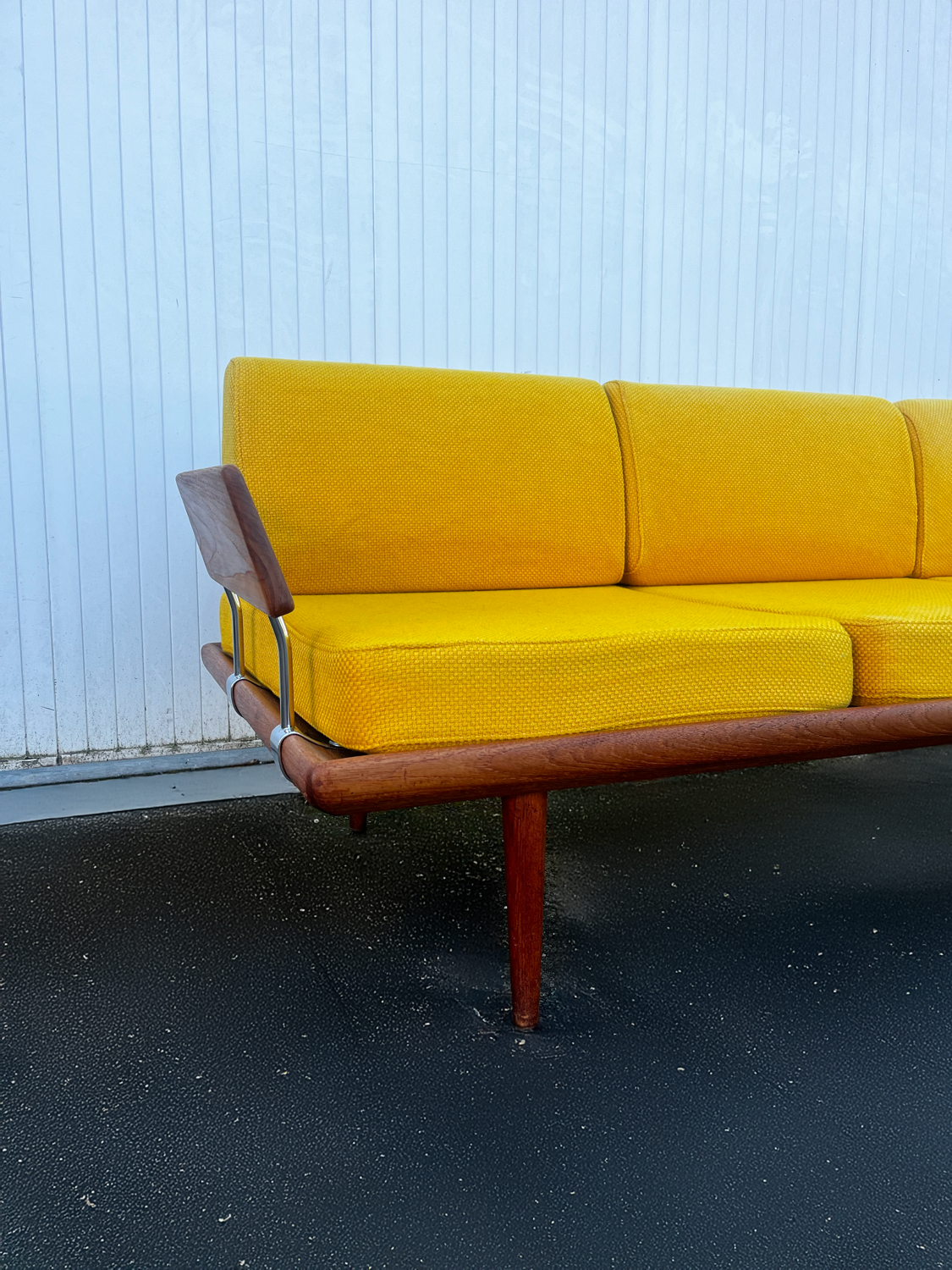 Vintage Scandinavian bench/sofa