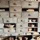 Ancien meuble de quincaillerie, meuble de métier