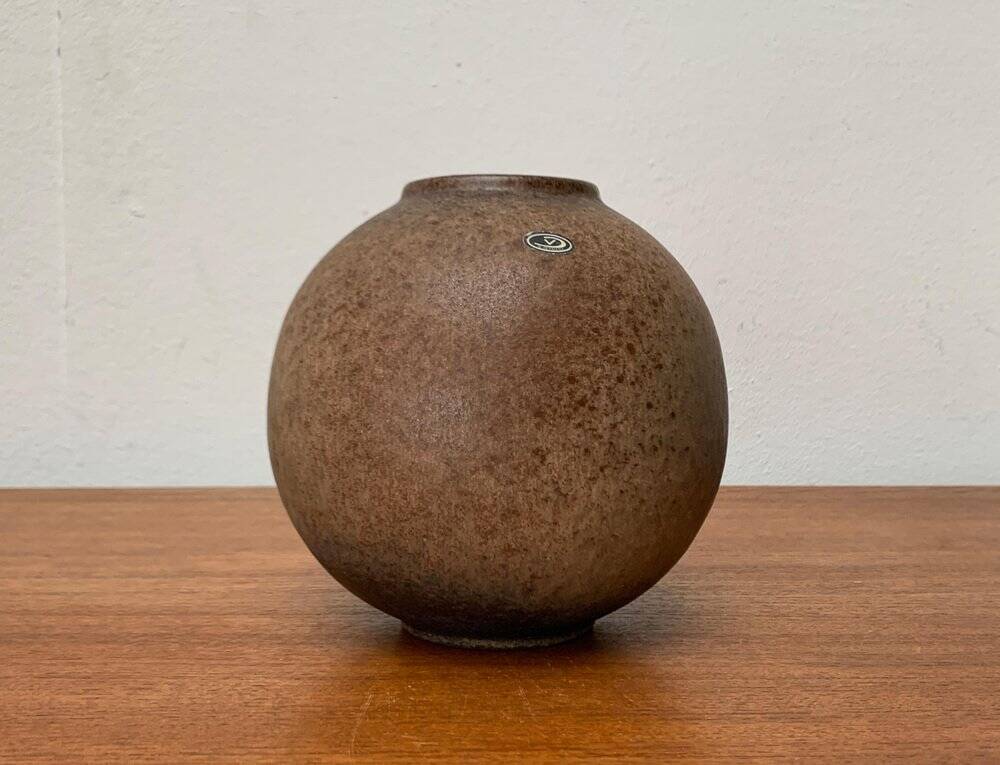 Mid-century German minimalist studio pottery vase by Fritz Van Daalen, 1960s.