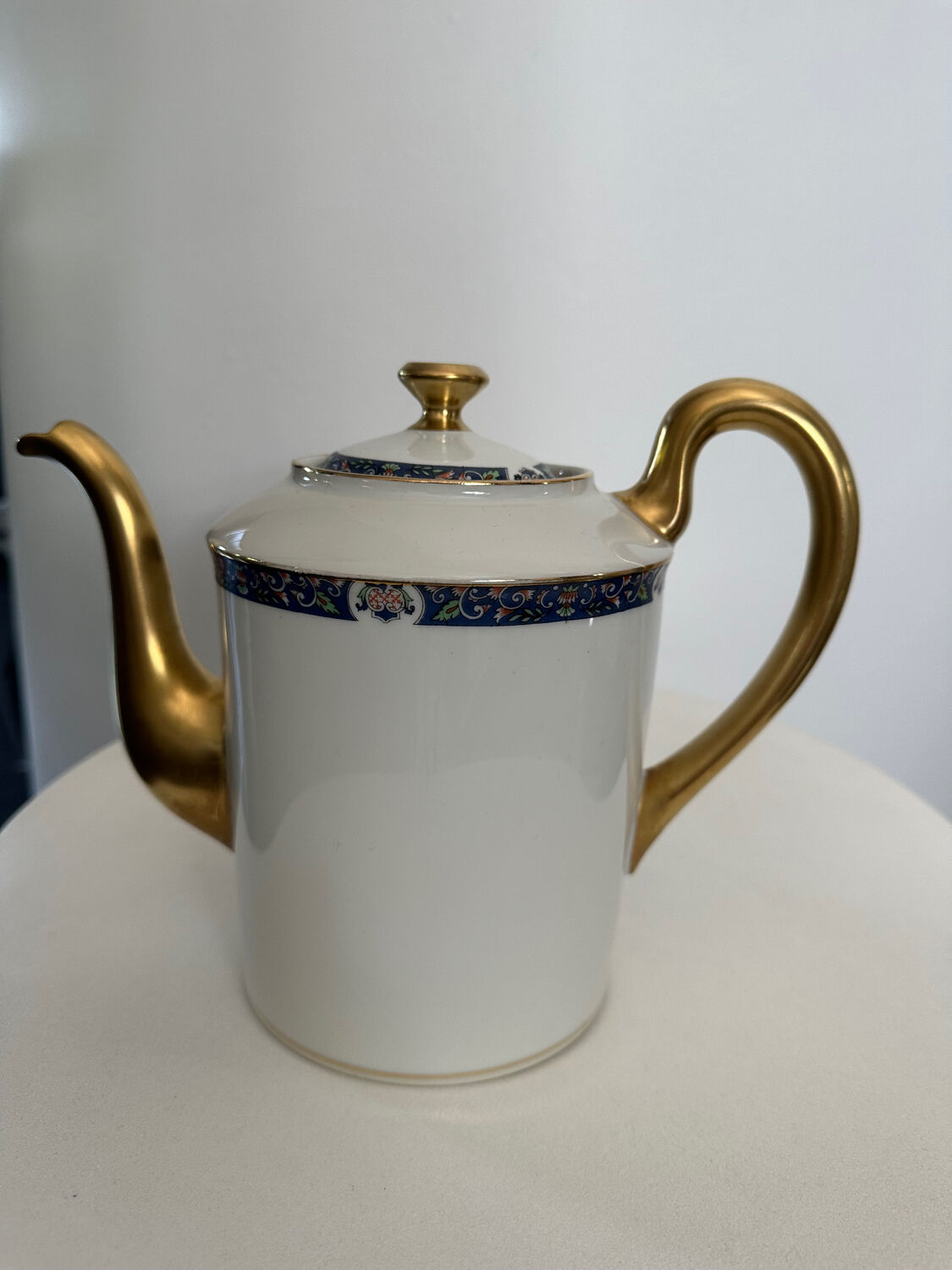 Raynaud teapot