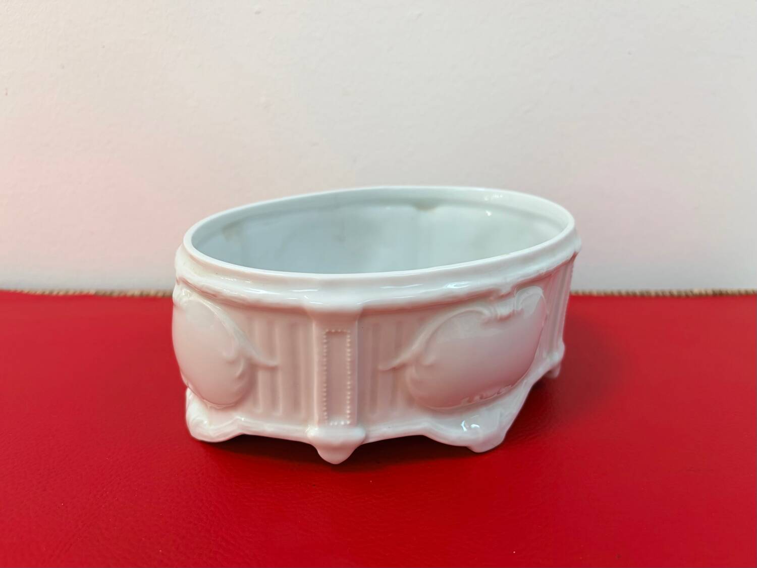 Ashtray / Flower pot in BH Limoges porcelain