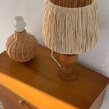 Wood and raffia foot lamp