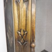 Ecran de cheminée d'angle en laiton attr. à Dagobert Peche